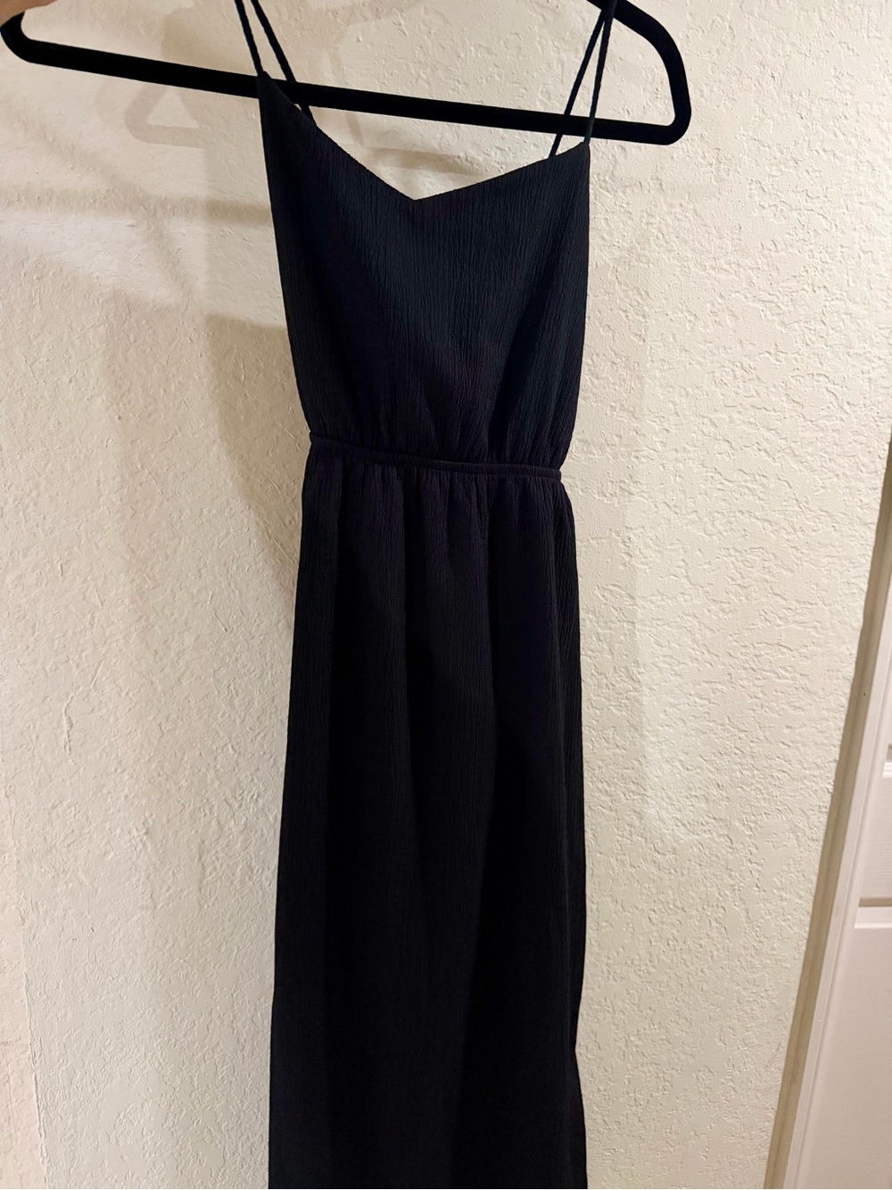 Sleek Black Midi Slip Dress with Thin Straps